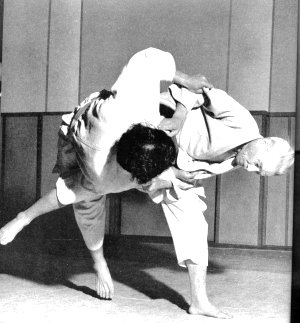 Esecuzione in tachi waza